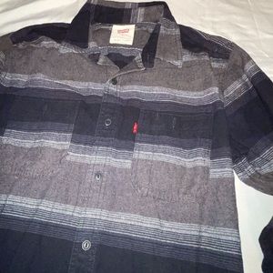 Levi button down flannel men small
